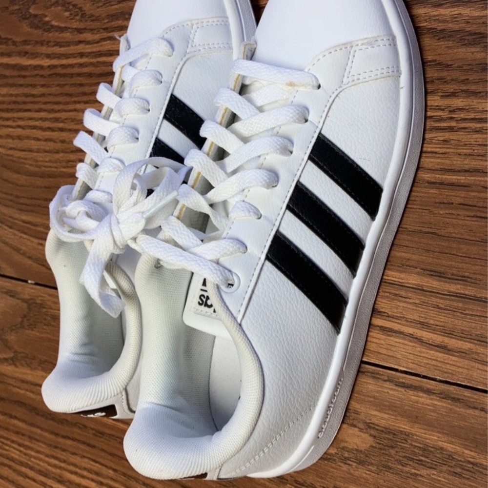 Adidas Women’s Grand Court Cloudfoam
